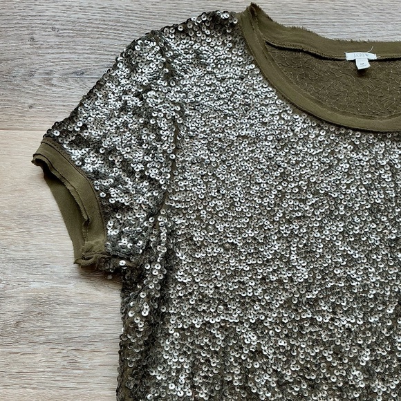 J. Crew EUC Olive Green Sequin Embellished Short Sleeve Top Shirt Blouse Size M - Picture 4 of 8